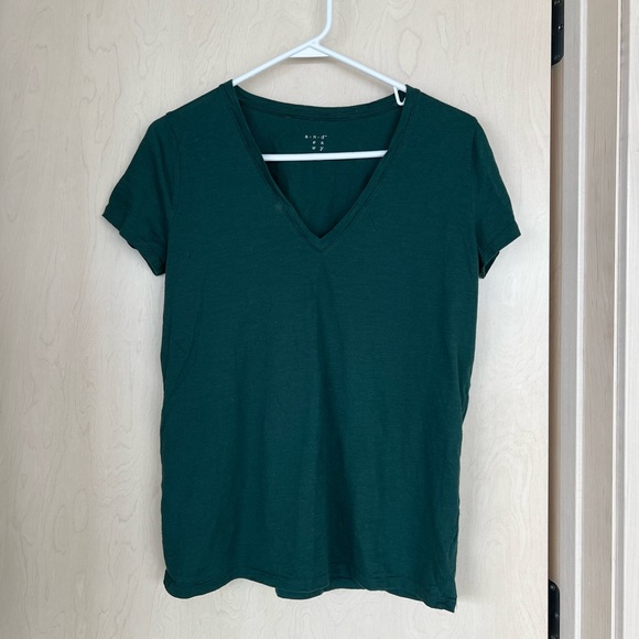 a new day Tops - A New Day V Neck, Size L, Like NEW
